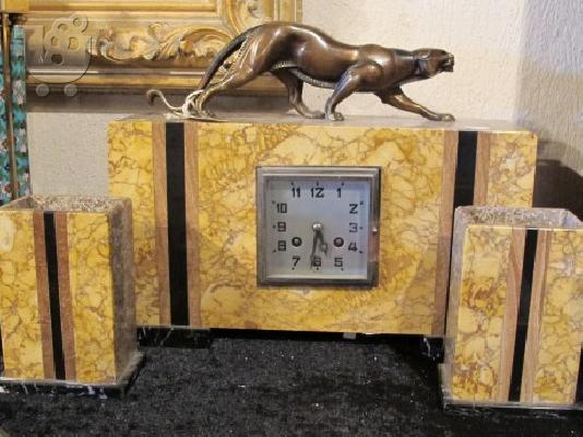 PoulaTo: Δημοπρασία 5-12-12 στο antiqueshouse