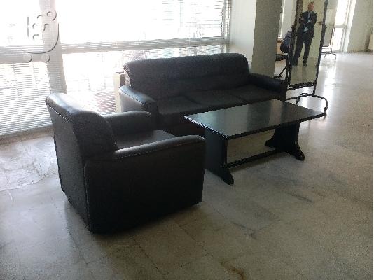 Καθιστικό italian design με 1καναπέ 3θέσιο,3πολυθρόνες,δερματίνη μαύρο,2 τραπεζάκια ΕΥΚΑΙΡ...