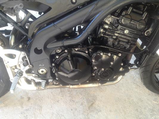TRIUMPH Speed Triple 