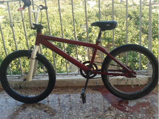 Πωλείτε bmx gt σε πολύ καλή κατάσταση τιμή 100 συζητίσημη...