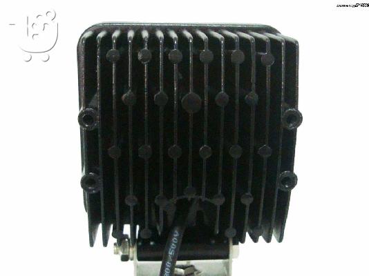 Πωλείται LED 48W ΠΡΟΒΟΛΕΙΣ ΓΙΑ ΓΕΩΡΓΙΚΕΣ ΧΡΗΣΗΣ - € 25,00...