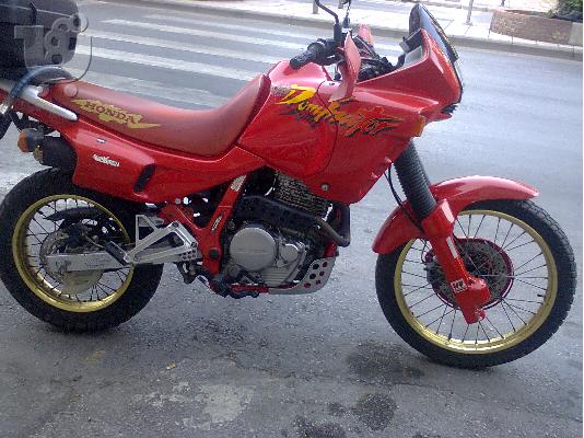 HONDA NX 650 Dominator 