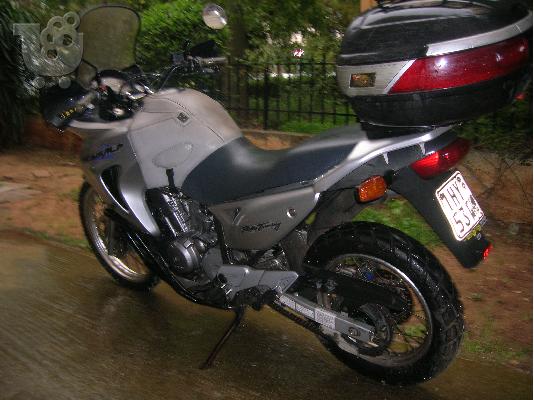 PoulaTo: HONDA XL 650 V Transalp '03