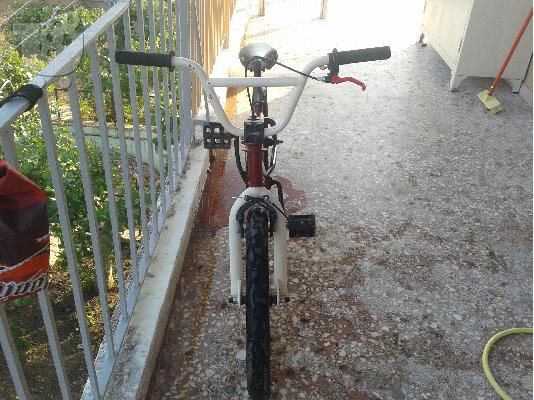 Πωλείτε bmx gt σε πολύ καλή κατάσταση τιμή 100 συζητίσημη...