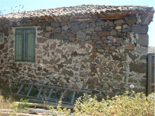 Πωλείται  οικόπεδο  στην Ερεσό