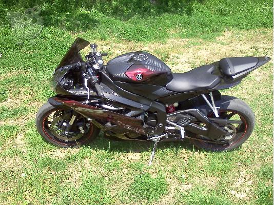 YAMAHA YZF-R6 