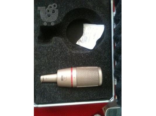 PoulaTo: Πυκνωτικο μικροφωνο AKG 2000B