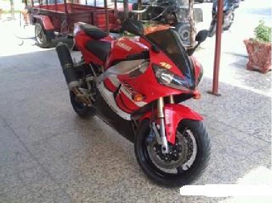 PoulaTo: YAMAHA YZF-R1 '01