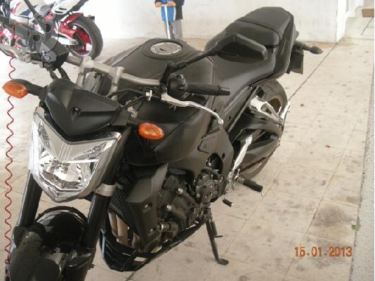PoulaTo: YAMAHA FZ1, Fazer '12