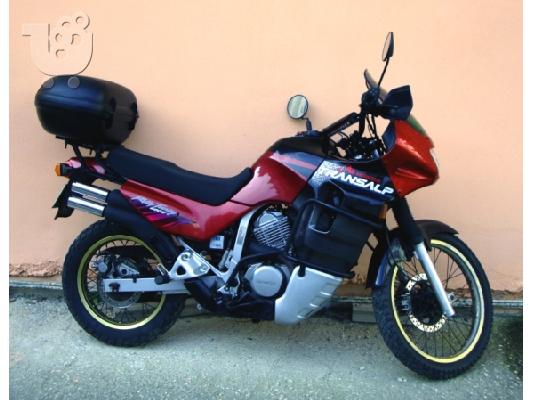 PoulaTo: HONDA XL 600 V Transalp '96