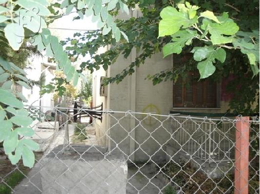 οικόπεδο 231 τμ άρτιο οικοδομήσιμο πλησίον προαστιακού,μετρό εθν. οδού τιμή συζητήσιμη...
