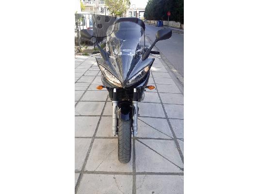 PoulaTo: YAMAHA FZ 6 Fazer '06