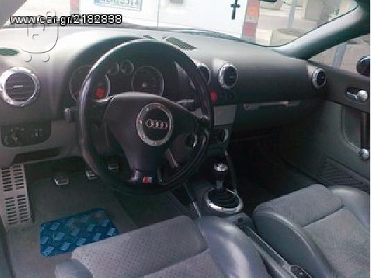 AUDI TT 