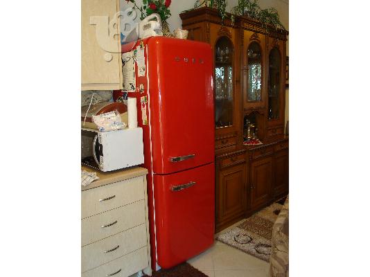 PoulaTo: SMEG fab 32 ψυγειοκαταψύκτης