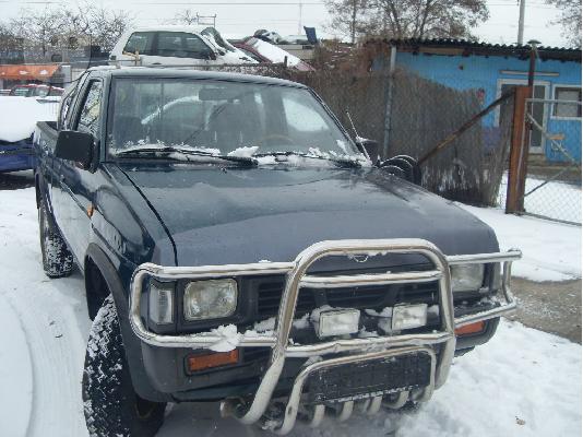 PoulaTo: Nissan PICK UP 4X4 '97