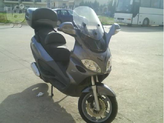 PoulaTo: PIAGGIO X9 250 '05