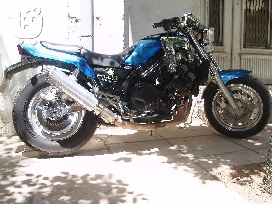 PoulaTo: YAMAHA FZX 750 '94